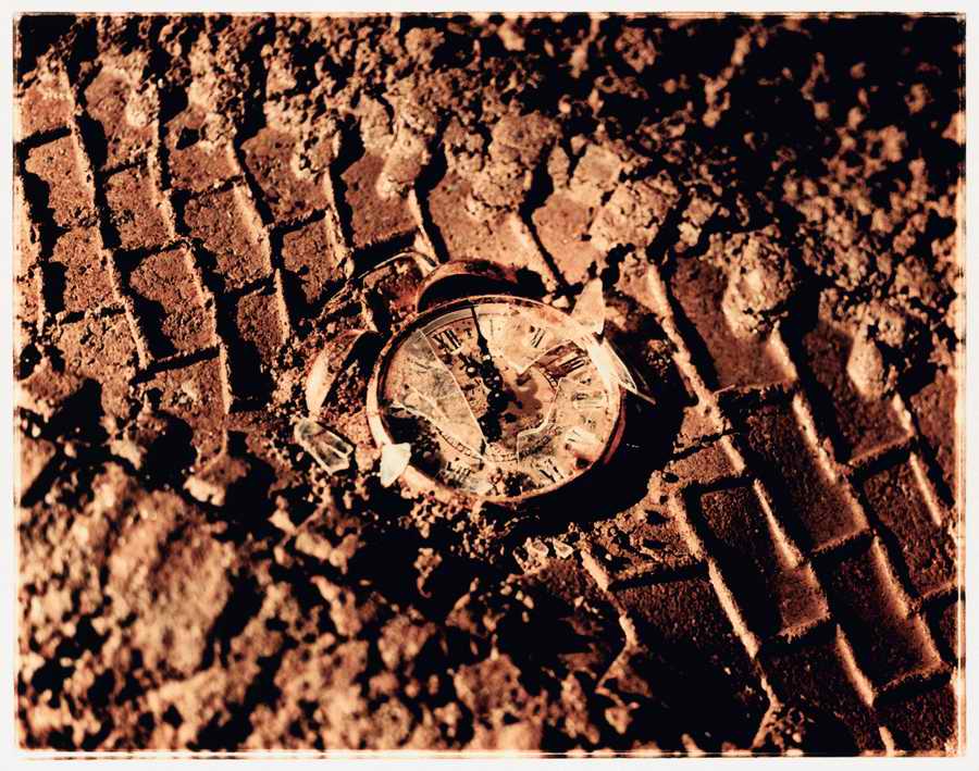 Clocks Instruments of Time - Photodisk Designer Tools ></a>
<script language=JavaScript> 
  var txt = 