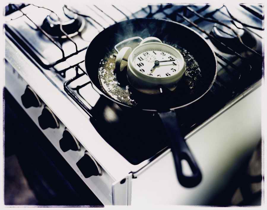 Clocks Instruments of Time - Photodisk Designer Tools ></a>
<script language=JavaScript> 
  var txt = 