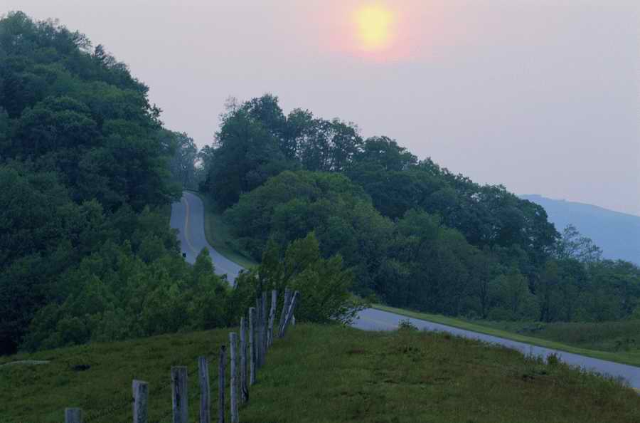 Roads & Highways - Photodisk Designer Tools ></a>
<script language=JavaScript> 
  var txt = 