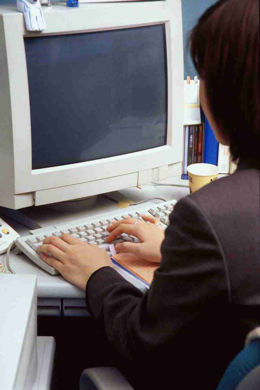 Office Work - Photo Mantan ></a>
<script language=JavaScript> 
  var txt = 