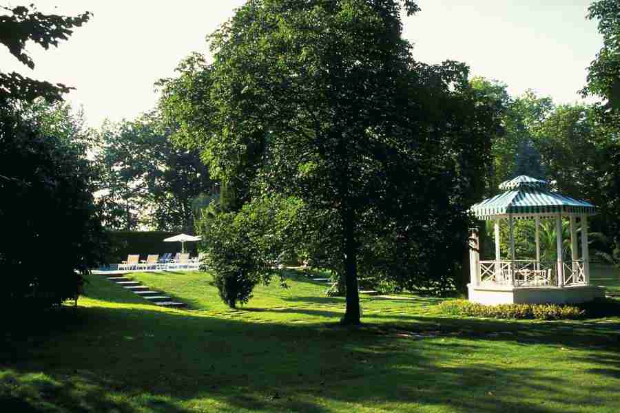 Office Work - Photo Mantan ></a>
<script language=JavaScript> 
  var txt = 