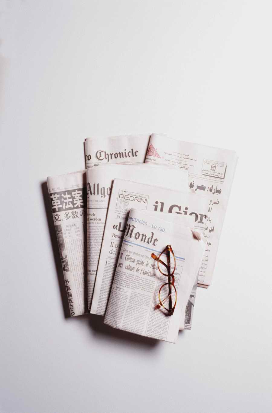 Just Documents - Photodisc Object Series ></a>
<script language=JavaScript> 
  var txt = 