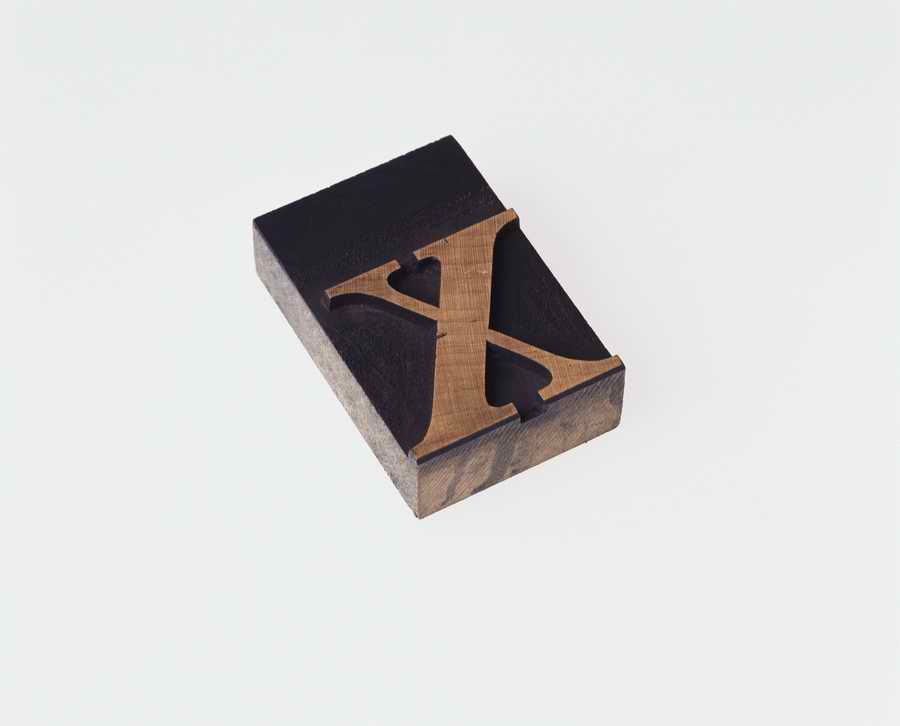 Retro Relics - Photodisc Object Series ></a>
<script language=JavaScript> 
  var txt = 