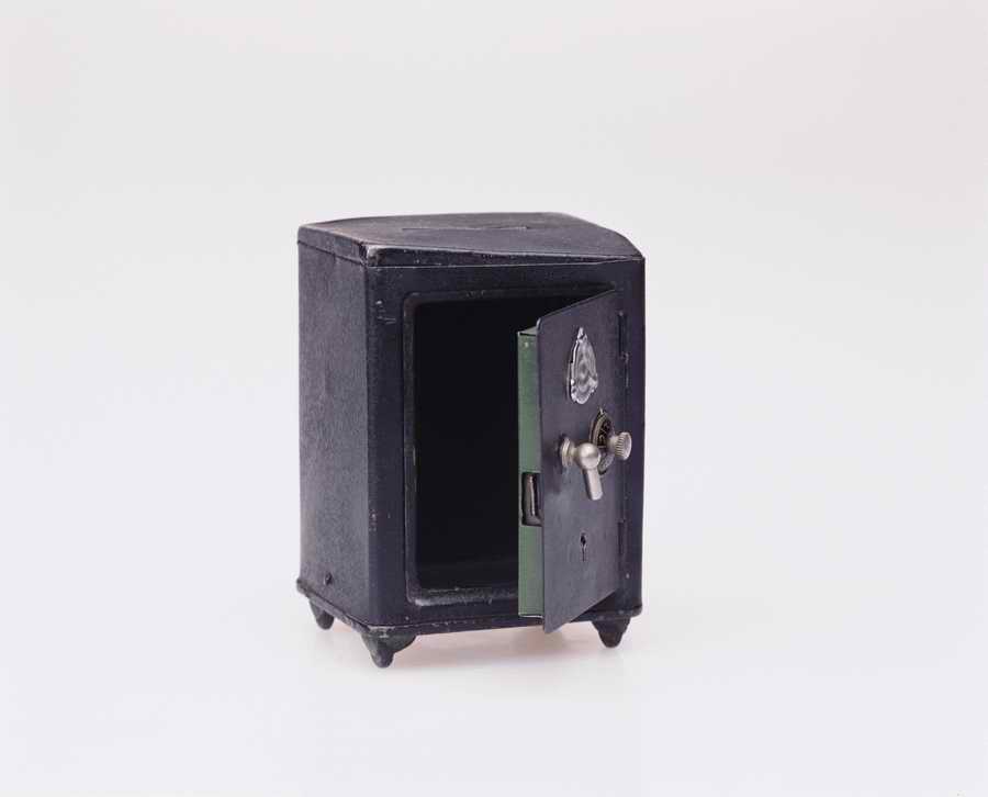 Retro Relics - Photodisc Object Series ></a>
<script language=JavaScript> 
  var txt = 