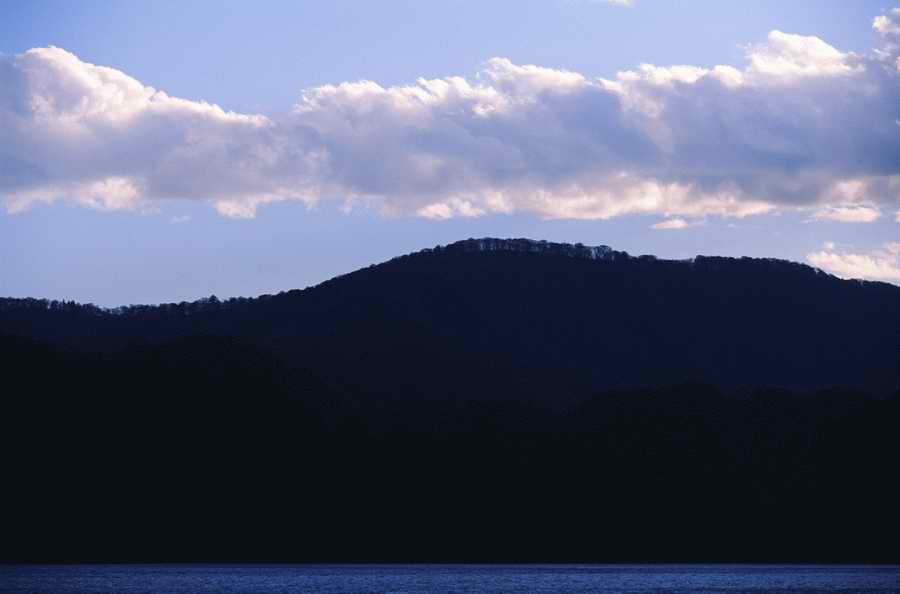 Evocative Landscapes - Photodisc Signature Series ></a>
<script language=JavaScript> 
  var txt = 