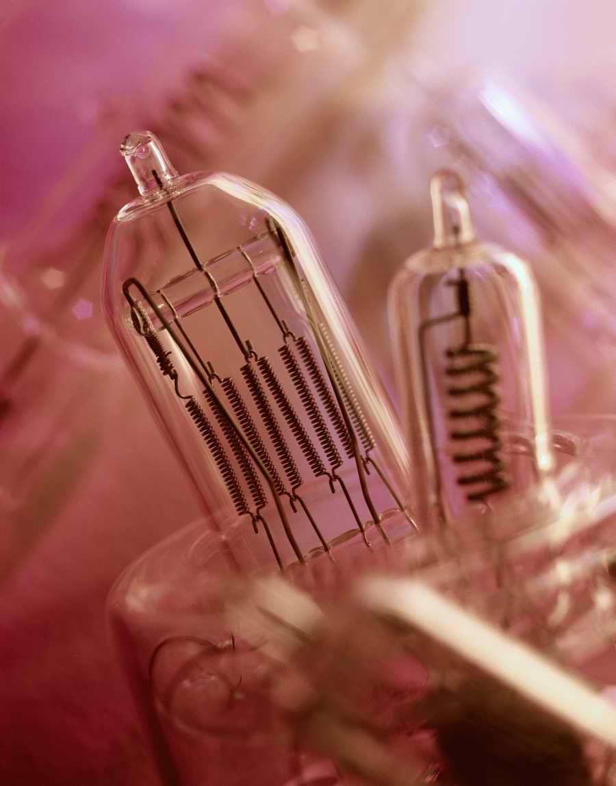 Technology Perspectives - Photodisc Signature Series ></a>
<script language=JavaScript> 
  var txt = 