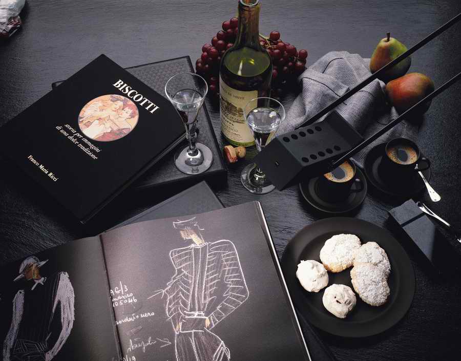 The Painted Table - Photodisc Signature Series ></a>
<script language=JavaScript> 
  var txt = 