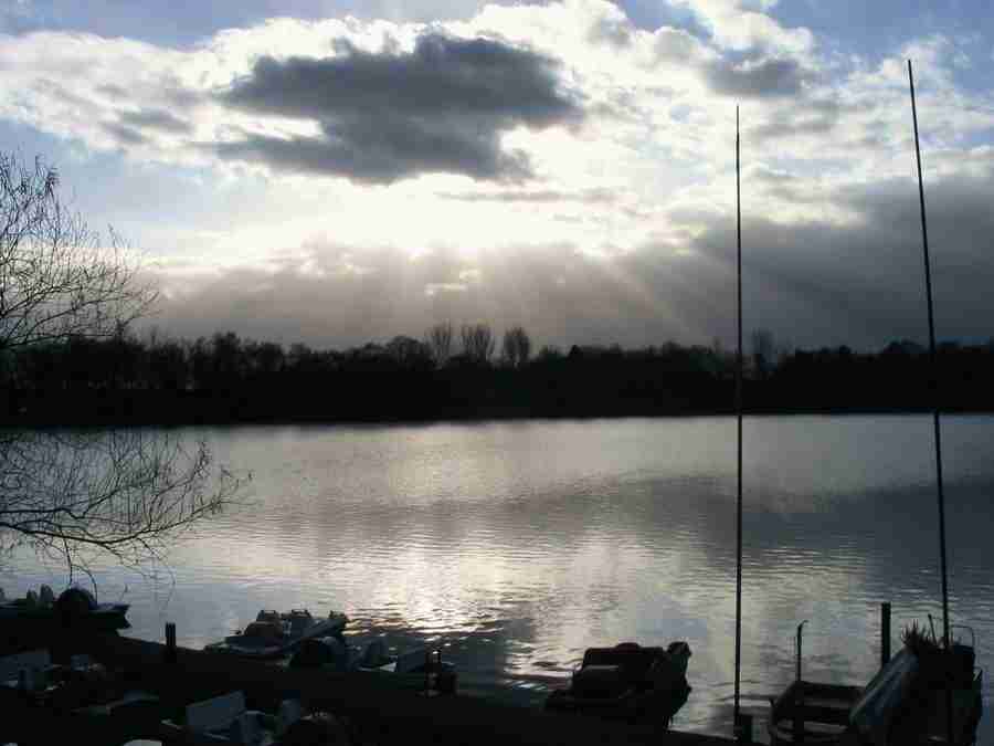 Reflections - RNMEDIA ></a>
<script language=JavaScript> 
  var txt = 