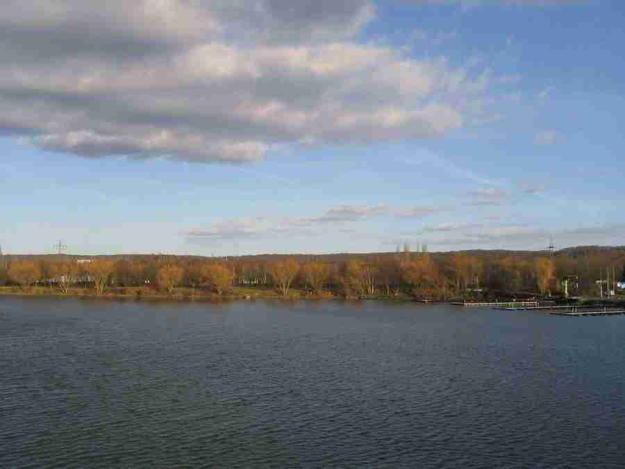 Reflections - RNMEDIA ></a>
<script language=JavaScript> 
  var txt = 