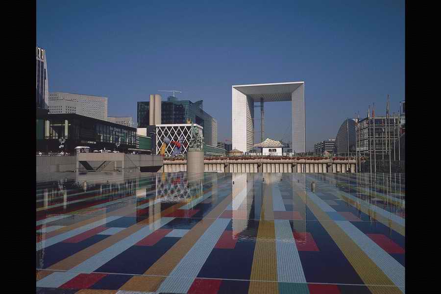 Esprit de Paris - Shibvisi ></a>
<script language=JavaScript> 
  var txt = 