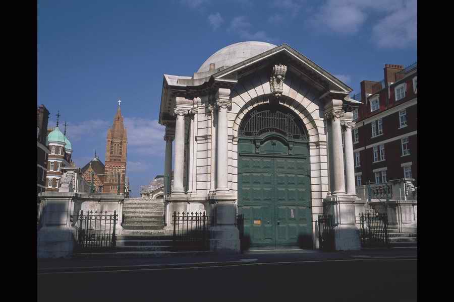 Emblematic London - Shibvisi ></a>
<script language=JavaScript> 
  var txt = 