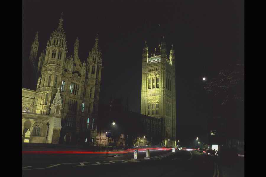 Emblematic London - Shibvisi ></a>
<script language=JavaScript> 
  var txt = 